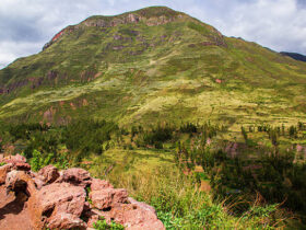 How wide are the jaroconca mountain